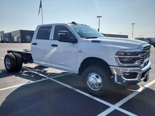 2026 RAM Ram 3500 Chassis Cab RAM 3500 TRADESMAN CREW CAB CHASSIS 4X4 60 CA