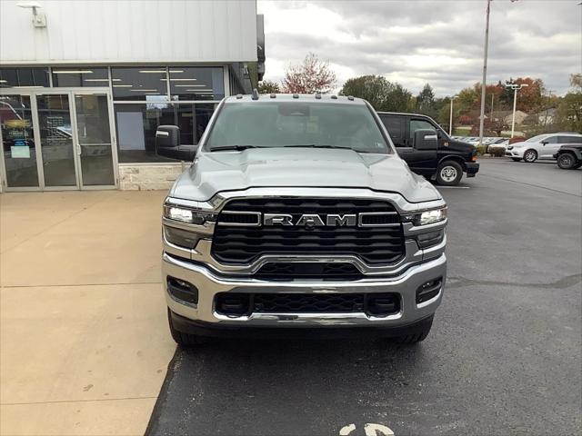 2026 RAM Ram 2500 RAM 2500 TRADESMAN CREW CAB 4X4 64 BOX