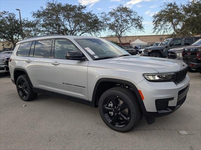 2025 Jeep Grand Cherokee GRAND CHEROKEE L ALTITUDE X 4X4