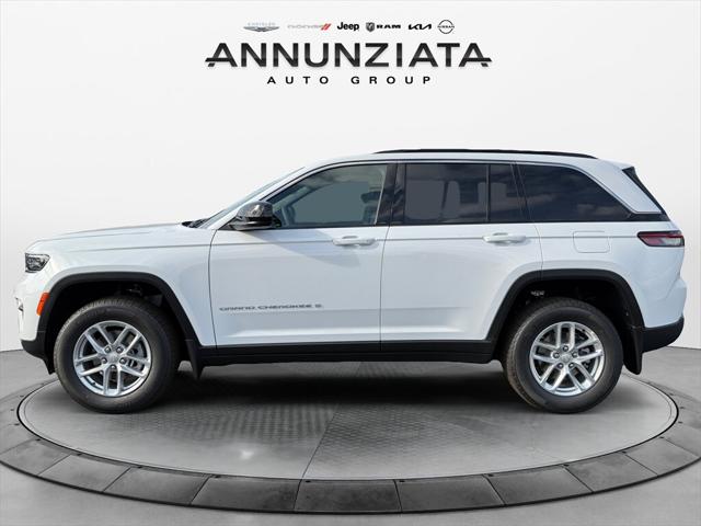 2025 Jeep Grand Cherokee GRAND CHEROKEE LAREDO X 4X4
