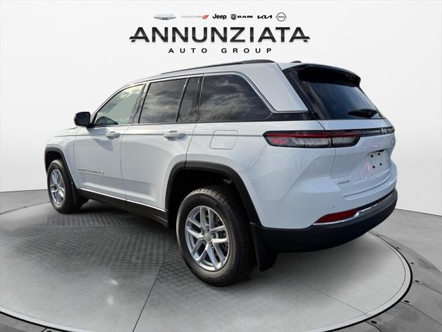 2025 Jeep Grand Cherokee GRAND CHEROKEE LAREDO X 4X4