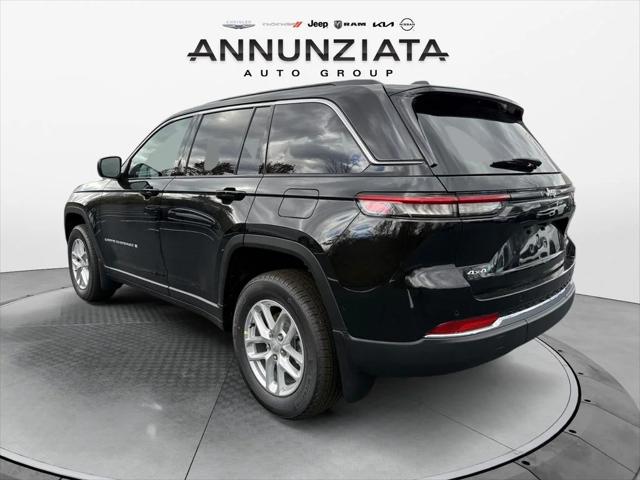 2025 Jeep Grand Cherokee GRAND CHEROKEE LAREDO X 4X4