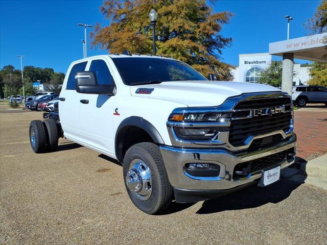 2026 RAM Ram 3500 Chassis Cab RAM 3500 TRADESMAN CREW CAB CHASSIS 4X4 60 CA 2026 RAM Ram 3500 Chassis Cab RAM 3500 TRADESMAN CREW CAB CHASSIS 4X4 60 CA