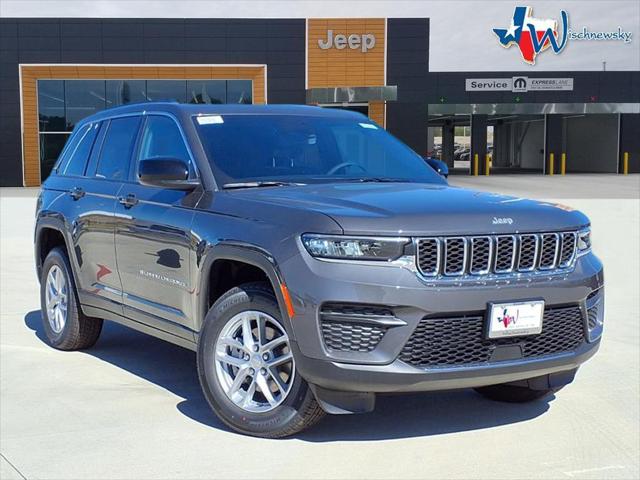 2025 Jeep Grand Cherokee GRAND CHEROKEE LAREDO X 4X4