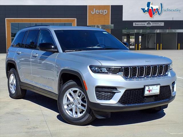 2025 Jeep Grand Cherokee GRAND CHEROKEE LAREDO X 4X4