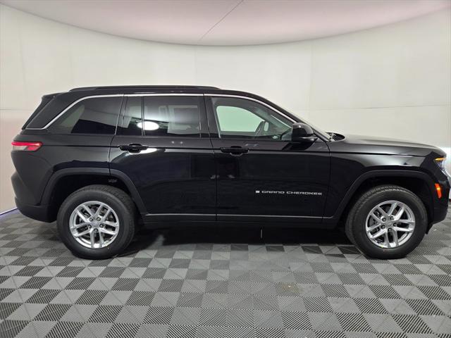 2025 Jeep Grand Cherokee GRAND CHEROKEE LAREDO X 4X4 2025 Jeep Grand Cherokee GRAND CHEROKEE LAREDO X 4X4