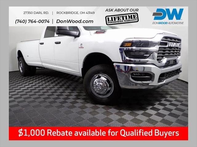 2026 RAM Ram 3500 RAM 3500 TRADESMAN CREW CAB 4X4 8 BOX