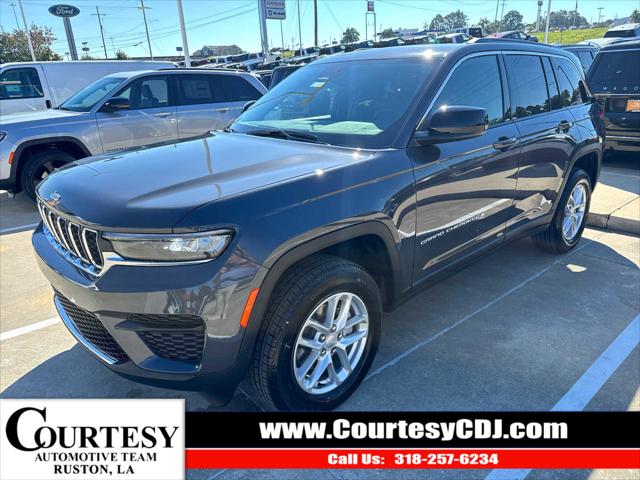 2025 Jeep Grand Cherokee GRAND CHEROKEE LAREDO X 4X4 2025 Jeep Grand Cherokee GRAND CHEROKEE LAREDO X 4X4