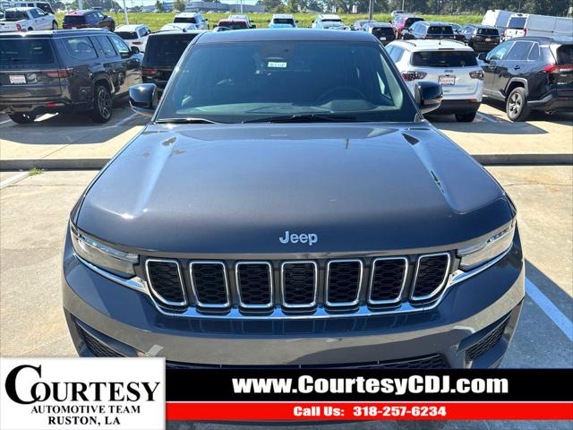 2025 Jeep Grand Cherokee GRAND CHEROKEE LAREDO X 4X4 2025 Jeep Grand Cherokee GRAND CHEROKEE LAREDO X 4X4
