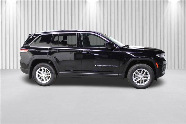 2025 Jeep Grand Cherokee GRAND CHEROKEE LAREDO X 4X4 2025 Jeep Grand Cherokee GRAND CHEROKEE LAREDO X 4X4
