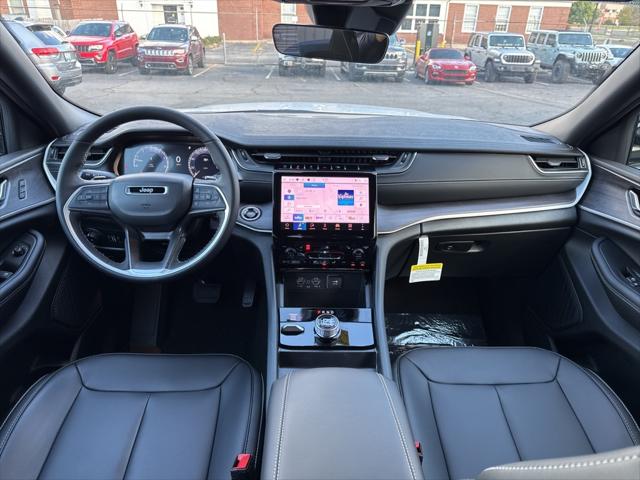 2025 Jeep Grand Cherokee GRAND CHEROKEE LIMITED 4X4 2025 Jeep Grand Cherokee GRAND CHEROKEE LIMITED 4X4