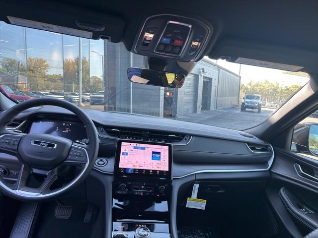 2025 Jeep Grand Cherokee GRAND CHEROKEE LIMITED 4X4 2025 Jeep Grand Cherokee GRAND CHEROKEE LIMITED 4X4