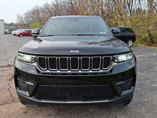 2025 Jeep Grand Cherokee GRAND CHEROKEE LAREDO X 4X4