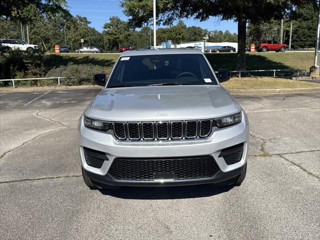 2025 Jeep Grand Cherokee GRAND CHEROKEE LAREDO X 4X2