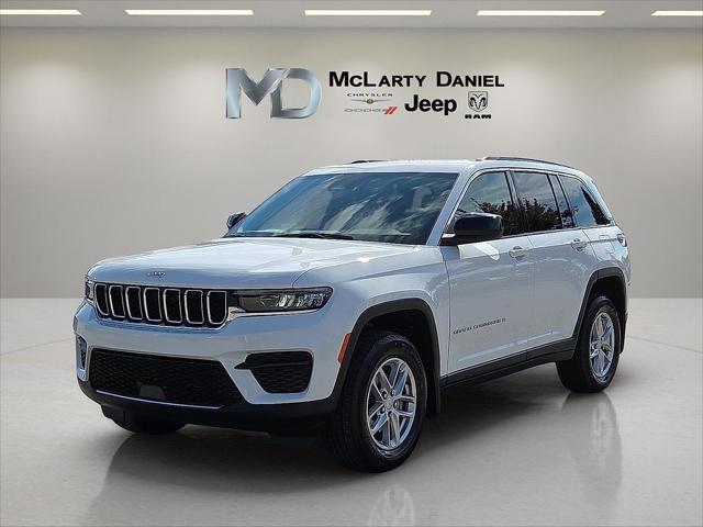 2025 Jeep Grand Cherokee GRAND CHEROKEE LAREDO X 4X4