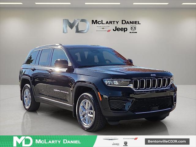 2025 Jeep Grand Cherokee GRAND CHEROKEE LAREDO X 4X4 2025 Jeep Grand Cherokee GRAND CHEROKEE LAREDO X 4X4