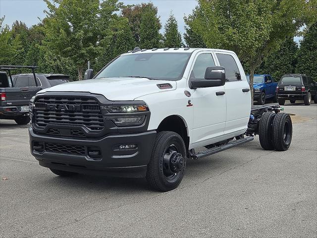 2026 RAM Ram 3500 Chassis Cab RAM 3500 TRADESMAN CREW CAB CHASSIS 4X4 60 CA 2026 RAM Ram 3500 Chassis Cab RAM 3500 TRADESMAN CREW CAB CHASSIS 4X4 60 CA