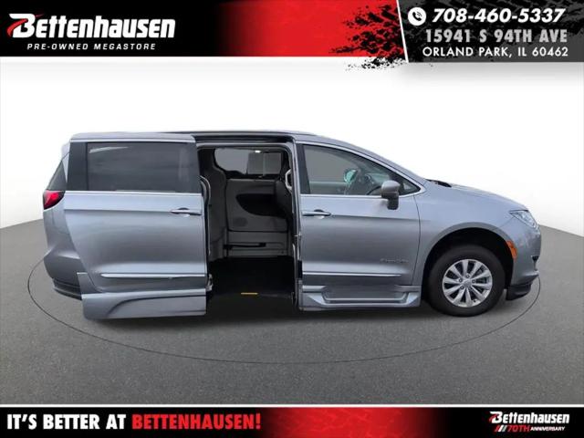 2019 Chrysler Pacifica Touring L for sale in Orland Park, IL