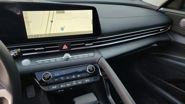 2025 Hyundai Elantra Hybrid Limited