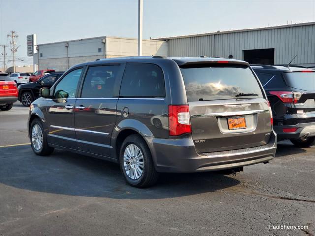 2016 Chrysler Town and Country Limited
