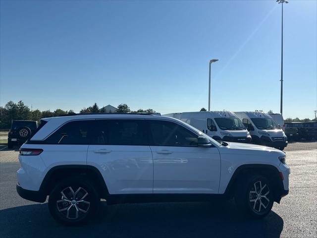 2024 Jeep Grand Cherokee Limited 4x4 2024 Jeep Grand Cherokee Limited 4x4