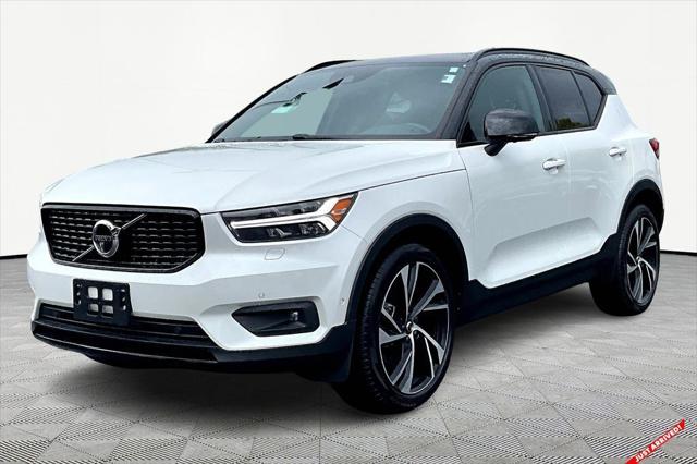 2021 Volvo XC40 T5 R-Design