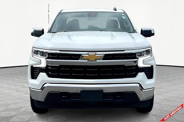 2022 Chevrolet Silverado 1500 4WD Double Cab Standard Bed LT with 2FT