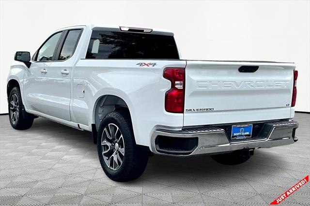 2022 Chevrolet Silverado 1500 4WD Double Cab Standard Bed LT with 2FT