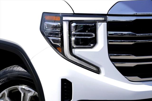 2024 GMC Sierra 1500 2WD Crew Cab Short Box SLT