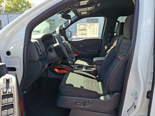 2025 Nissan Frontier Crew Cab PRO-4X 4x4