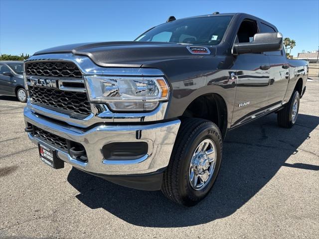 2022 RAM 2500 Tradesman Crew Cab 4x4 64 Box