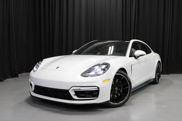 2022 Porsche Panamera GTS