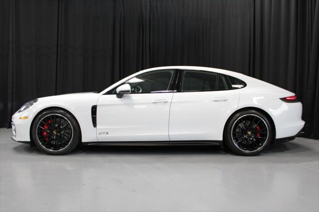 2022 Porsche Panamera GTS