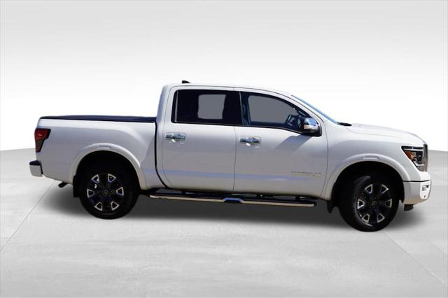 2024 Nissan TITAN Crew Cab Platinum Reserve 4x4 2024 Nissan TITAN Crew Cab Platinum Reserve 4x4