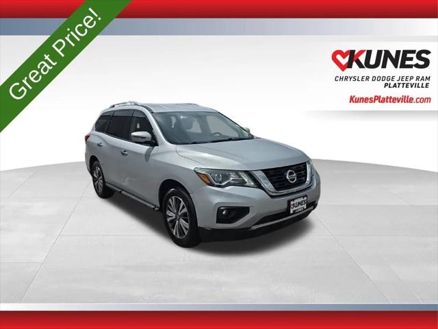 2017 Nissan Pathfinder SV