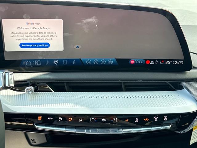 2025 Cadillac iQ Sport 1 AWD