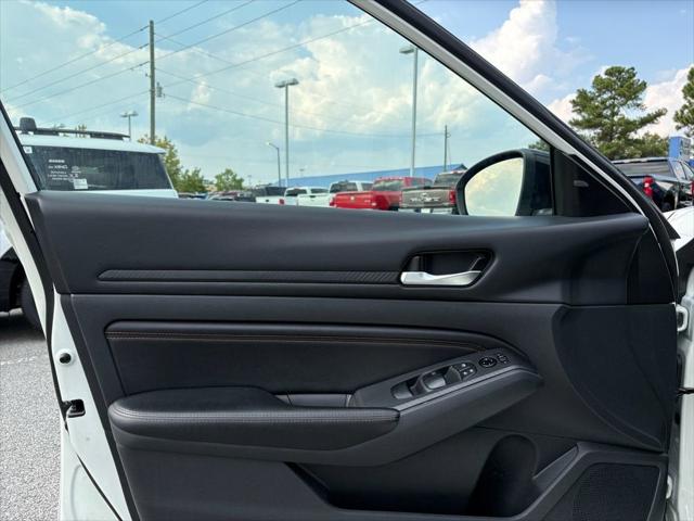 2022 Nissan Altima SR FWD 2022 Nissan Altima SR FWD