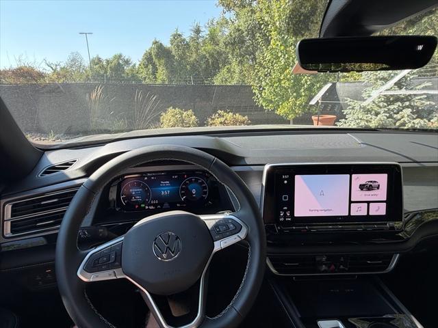 2026 Volkswagen Atlas Cross Sport 2.0T SE w/Technology