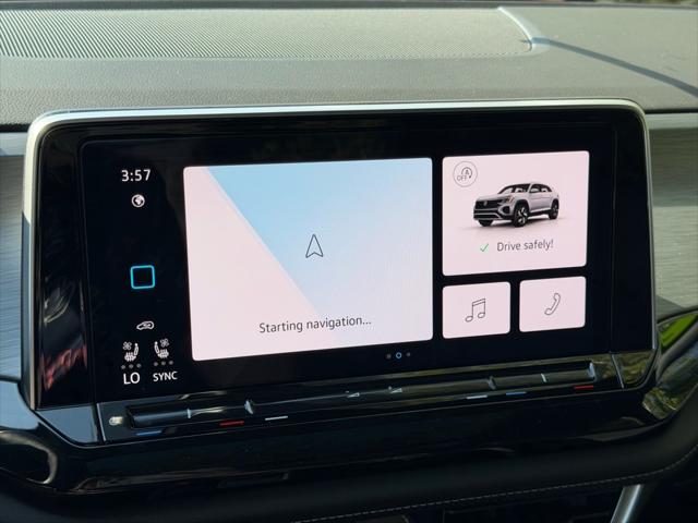 2026 Volkswagen Atlas Cross Sport 2.0T SE w/Technology