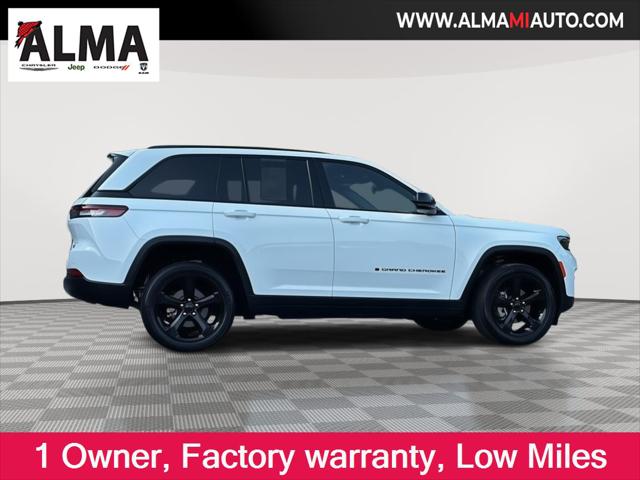 2022 Jeep Grand Cherokee Altitude 4x4 2022 Jeep Grand Cherokee Altitude 4x4