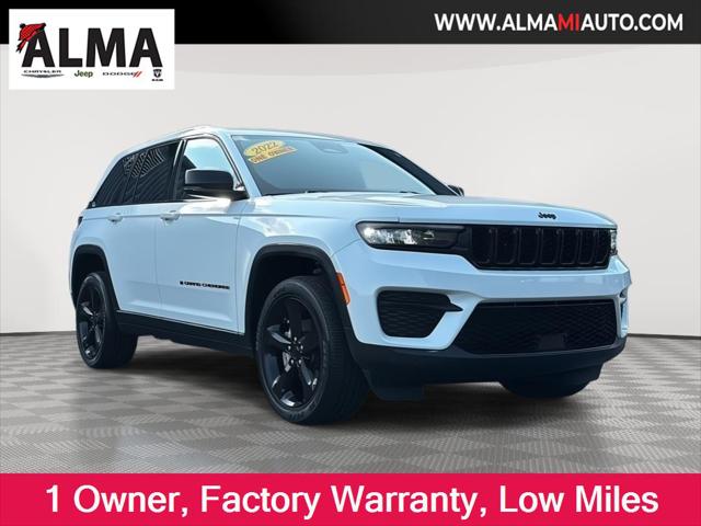 2022 Jeep Grand Cherokee Altitude 4x4 2022 Jeep Grand Cherokee Altitude 4x4