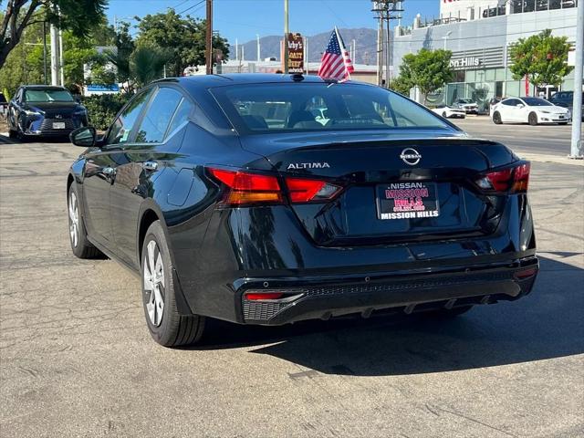 2025 Nissan Altima S FWD