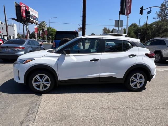 2025 Nissan Kicks Play S