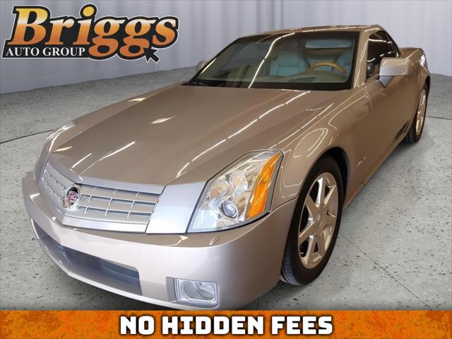 2004 Cadillac XLR Standard