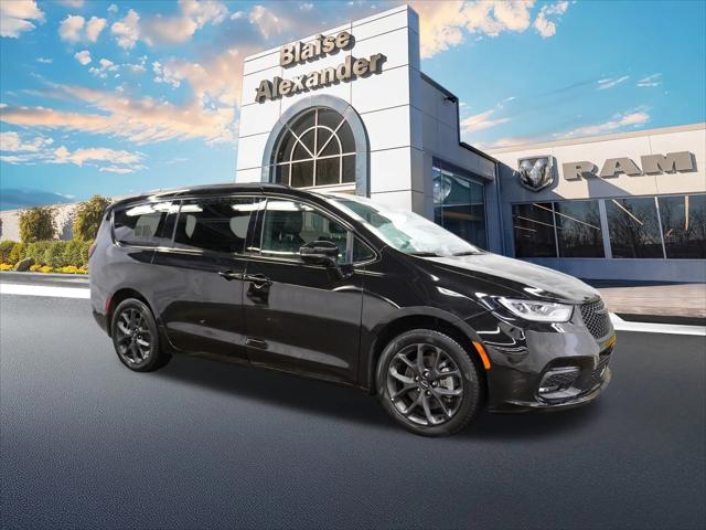 2024 Chrysler Pacifica Touring L AWD