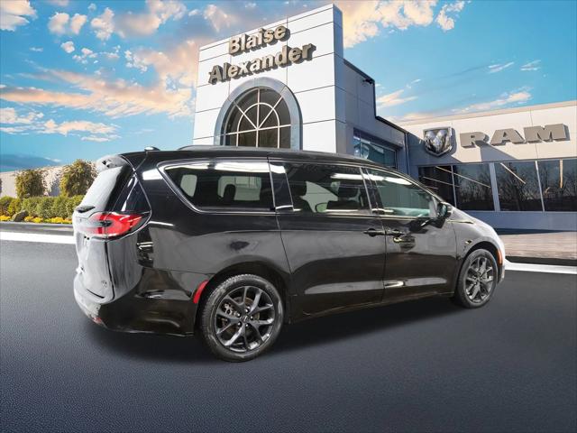 2024 Chrysler Pacifica Touring L AWD