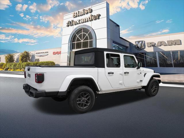 2024 Jeep Gladiator Sport S