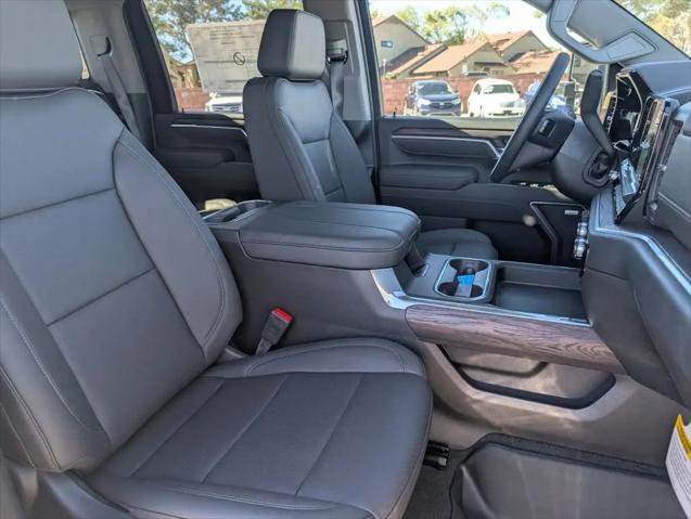 2026 GMC Sierra 2500HD Crew Cab, Standard Bed, SLT, 4WD
