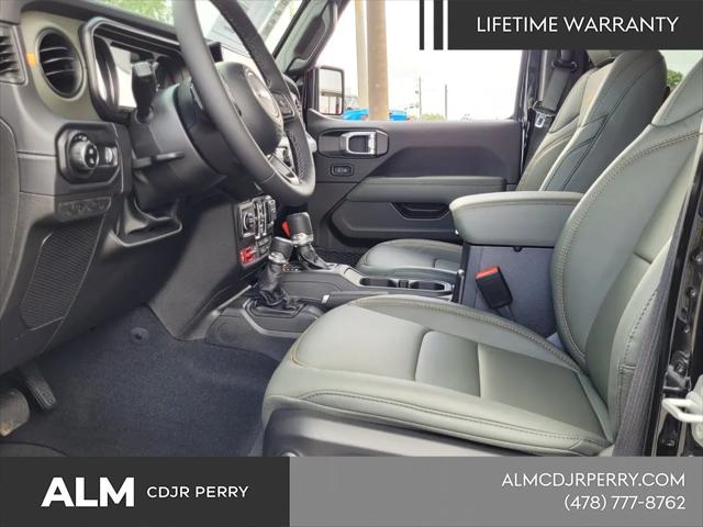 2025 Jeep Gladiator Sport