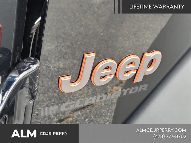 2025 Jeep Gladiator Sport